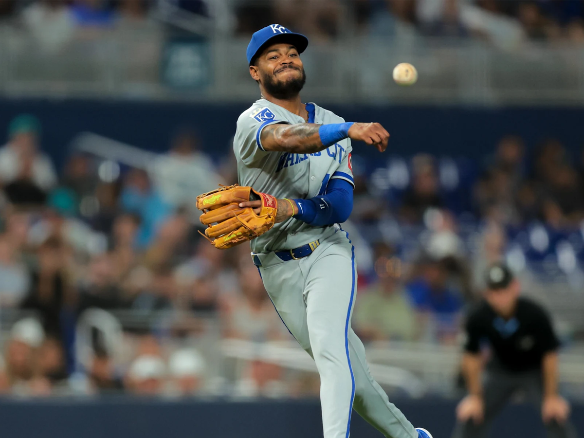Maikel García y otros dos criollos ganan el Guante de Oro