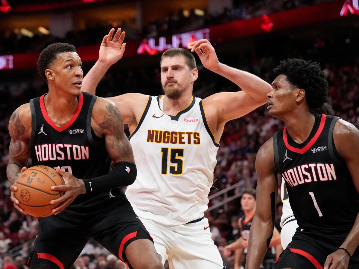 Nuggets baten a los Rockets con aporte de Jokic