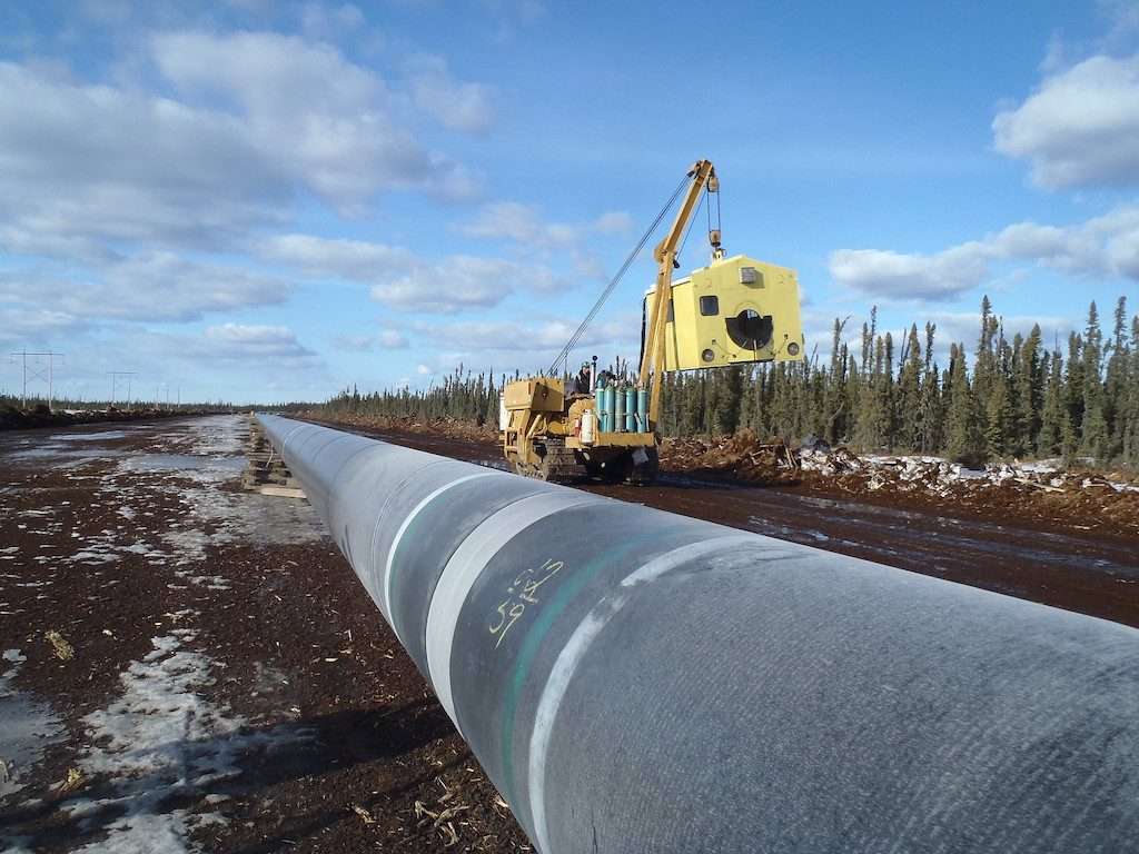Canadá construirá oleoducto para exportar petróleo a Asia