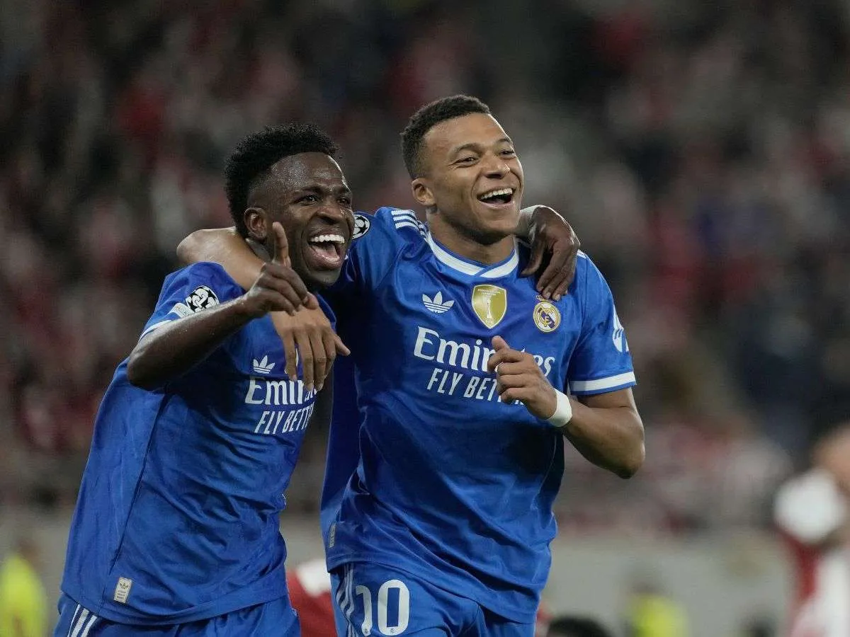 Cuatro goles de Mbappé rescataron al Real Madrid