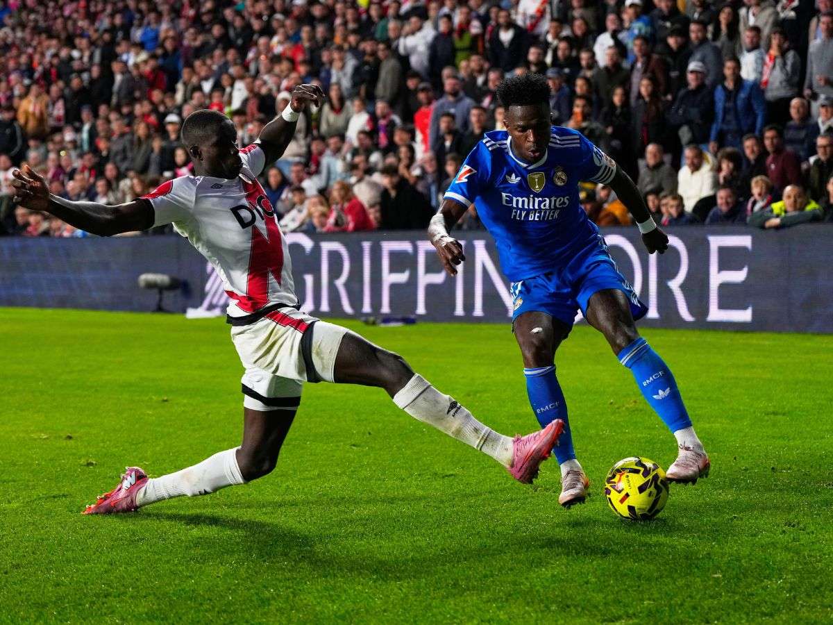 Real Madrid sacó un empate en Vallecas