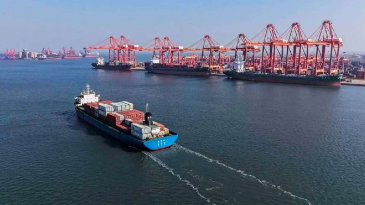 China suspende por un año las tarifas a barcos estadounidenses