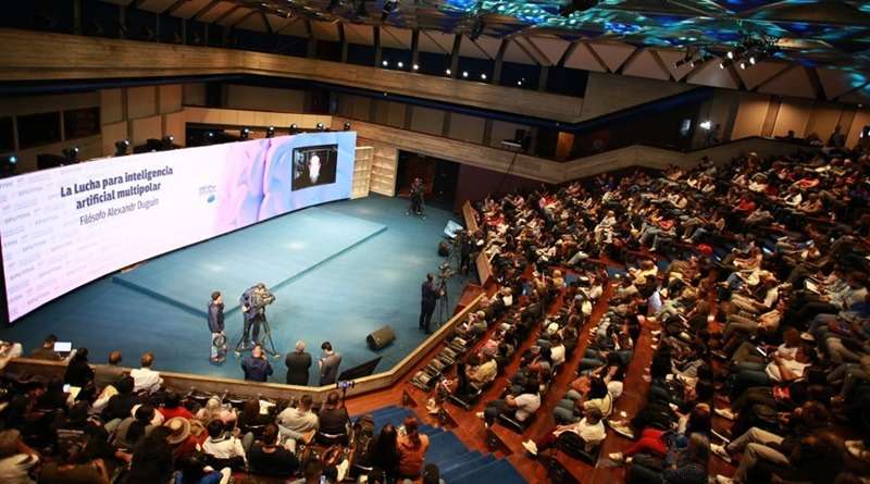 Especialistas debaten impacto de la guerra cognitiva como instrumento de dominio