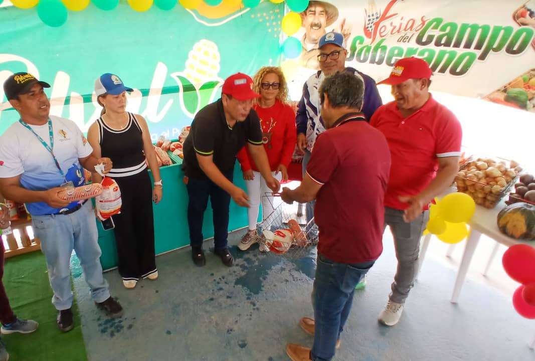 Feria del Campo Soberano atiende a más de 2 mil 700 familias