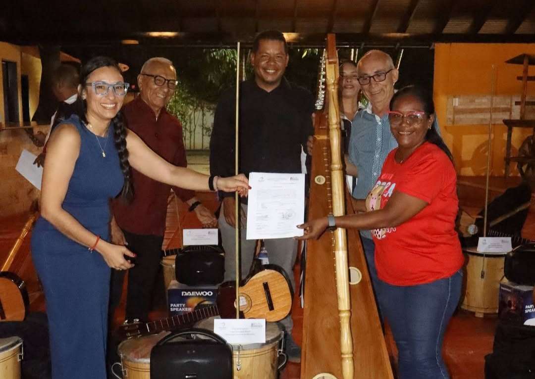 14 casas de la cultura en Guárico reciben instrumentos musicales