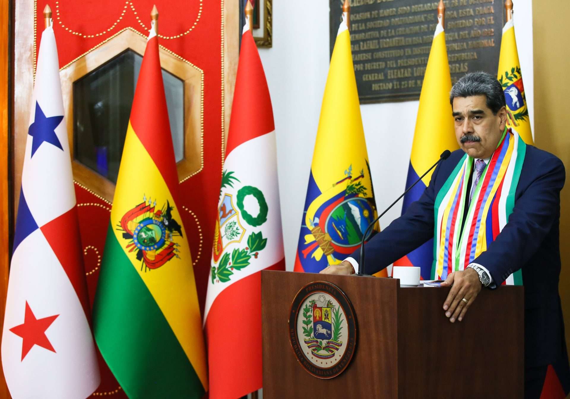 Jefe de Estado al pueblo venezolano: vacilar es perdernos