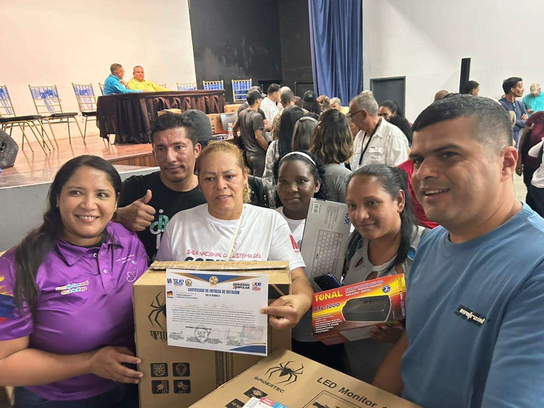 En Miranda dotan a 42 salas de autogobierno