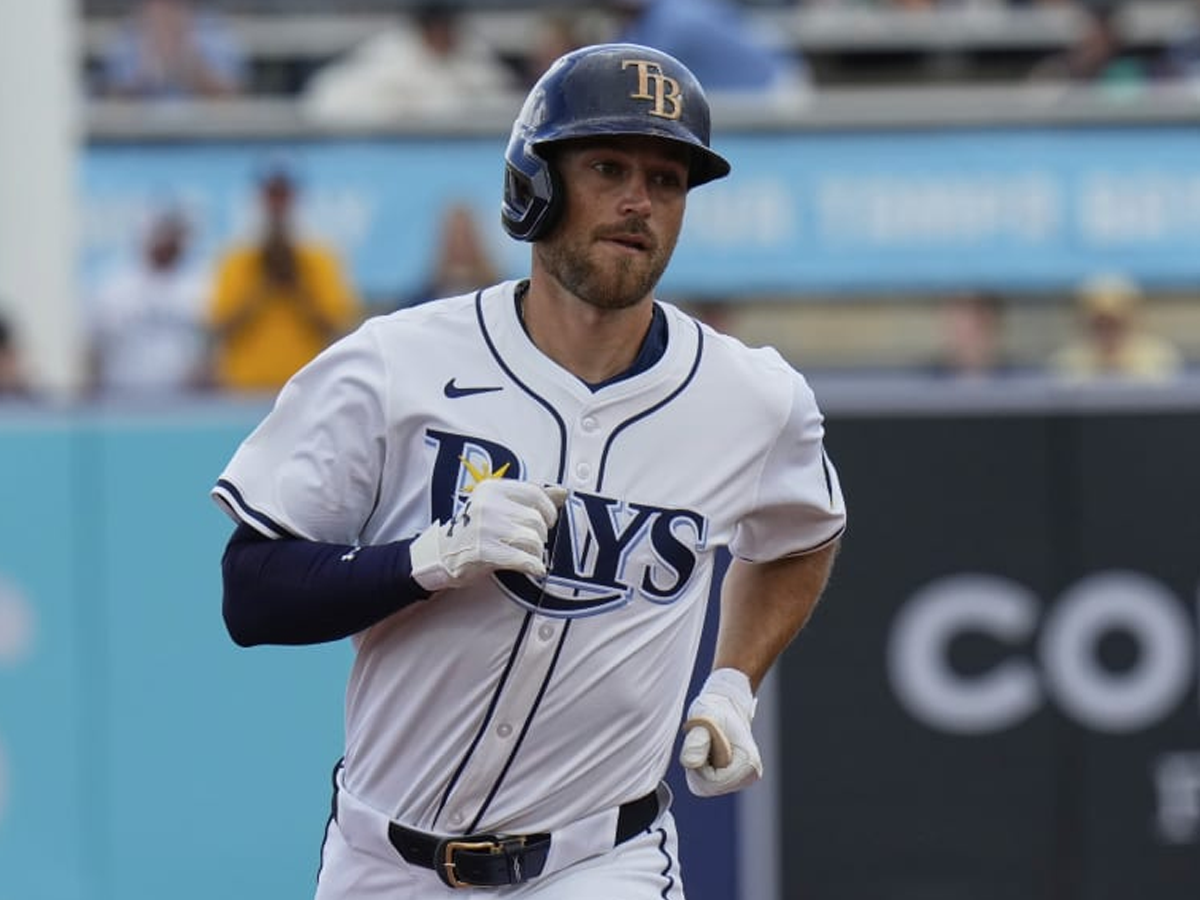 Brandon Lowe pasa a los Piratas de Pittsburgh