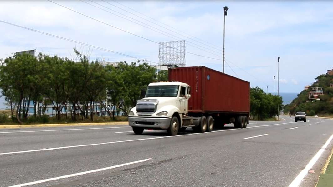 Circulación del transporte de carga pesada será restringida 31-Dic y 1-Ene