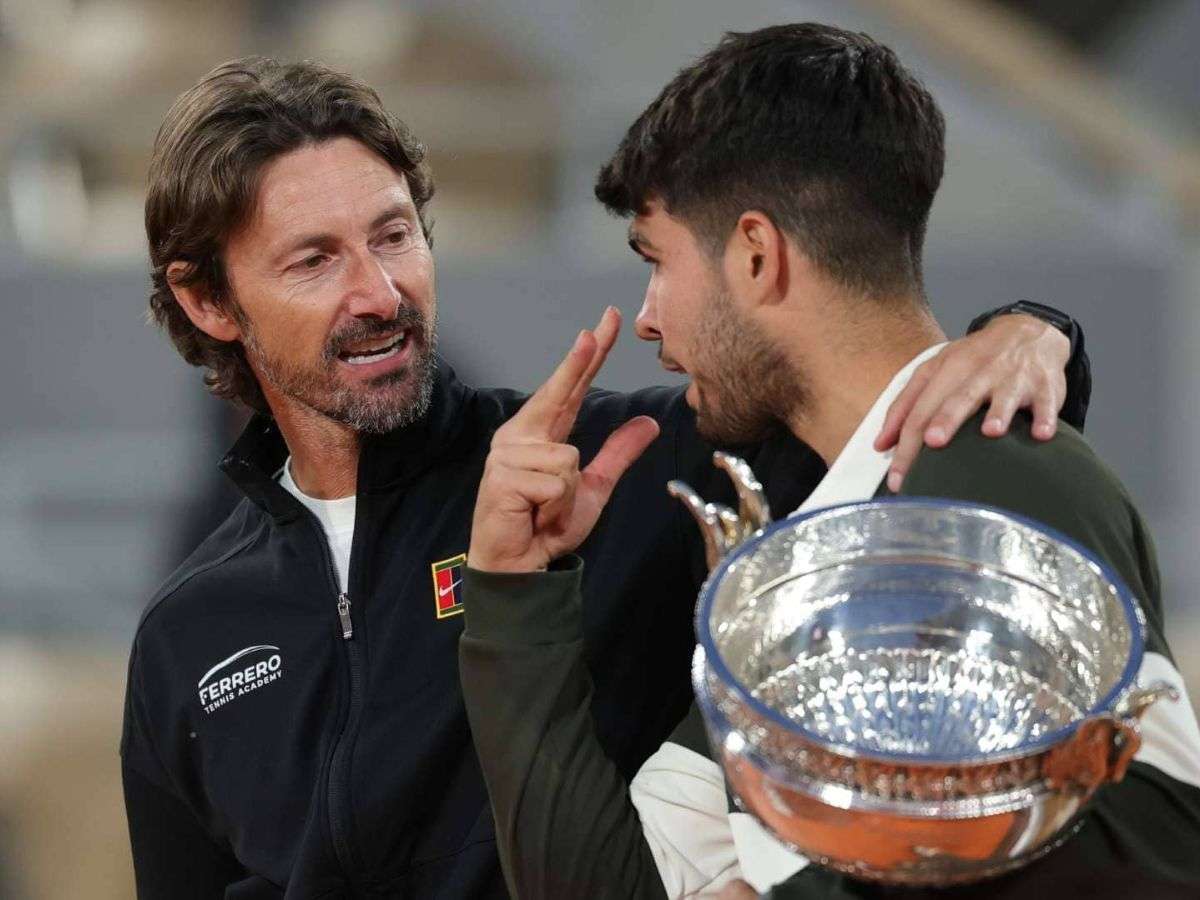 Carlos Alcaraz se deslinda de su entrenador Juan Ferrero