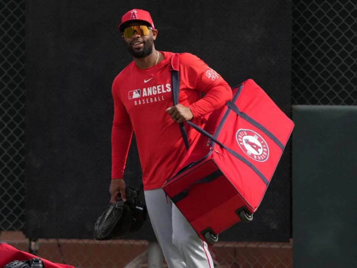 Chuckie Robinson firma contrato con Los Dodgers