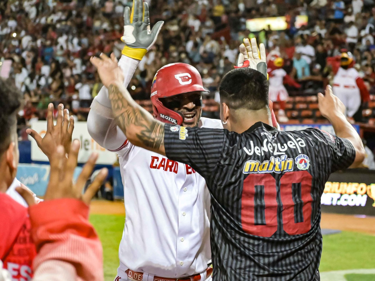 Cardenales hizo historia para la divisa a punta de jonrones