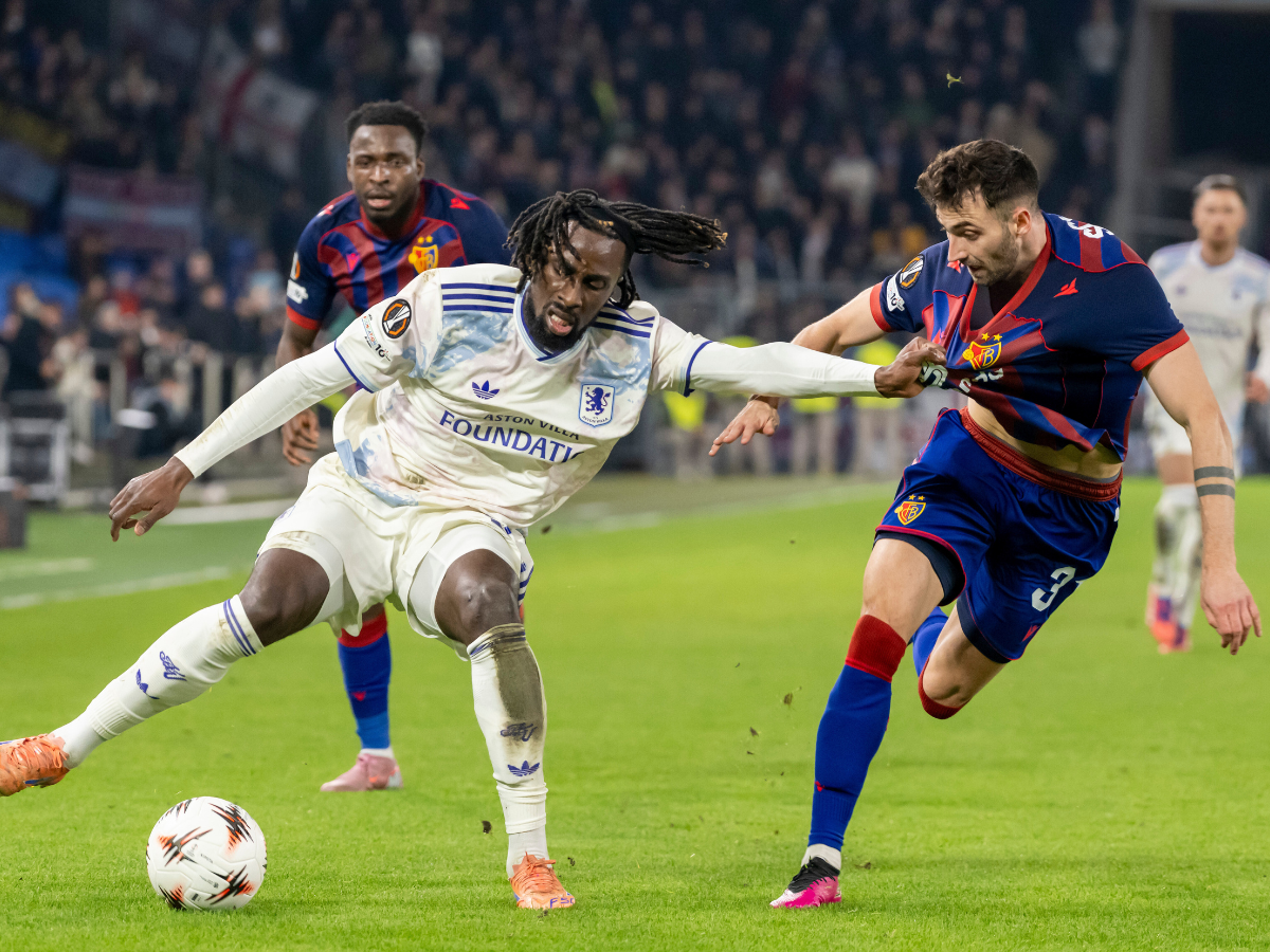 Lyon, Midtjylland y Aston Villa mandan en la Europa League