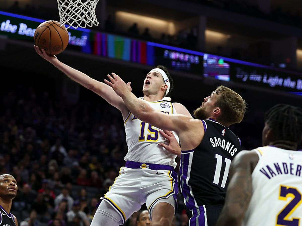 Austin Reaves juega mejor sin Doncic en Lakers