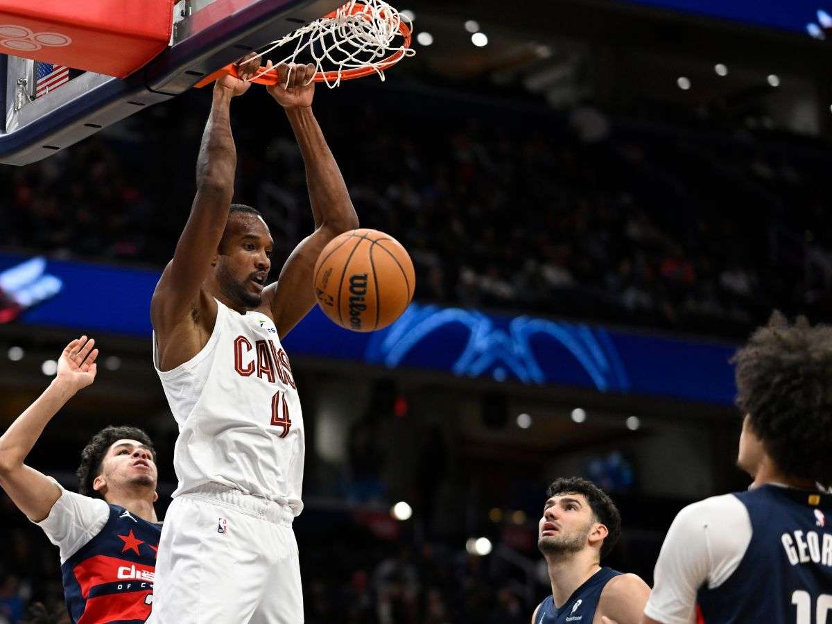 Cavaliers sufren la baja de Evan Mobley