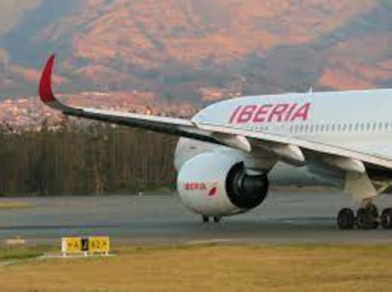Iberia y Plus Ultra extienden hasta el 31 de enero la suspensión de vuelos a Venezuela