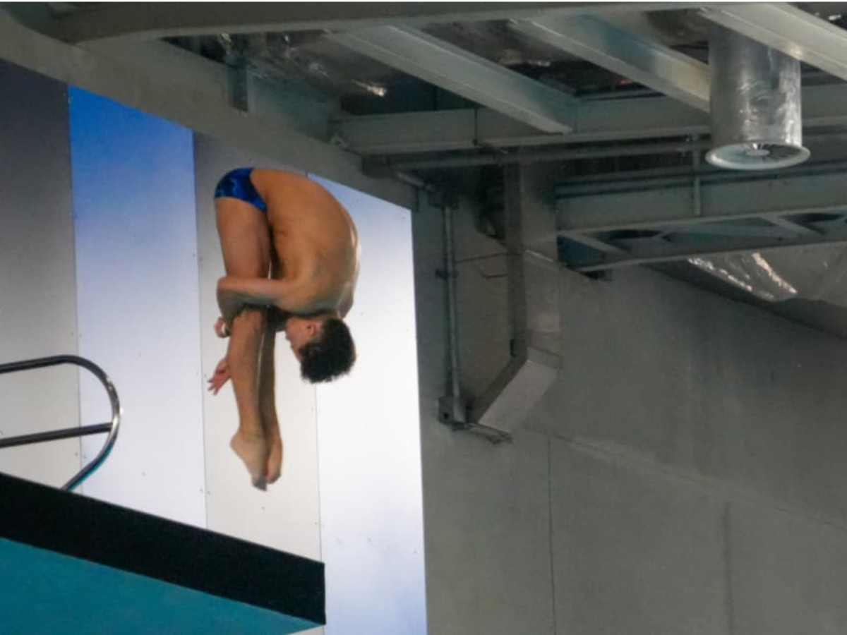 Jesús González añadió oro en clavados