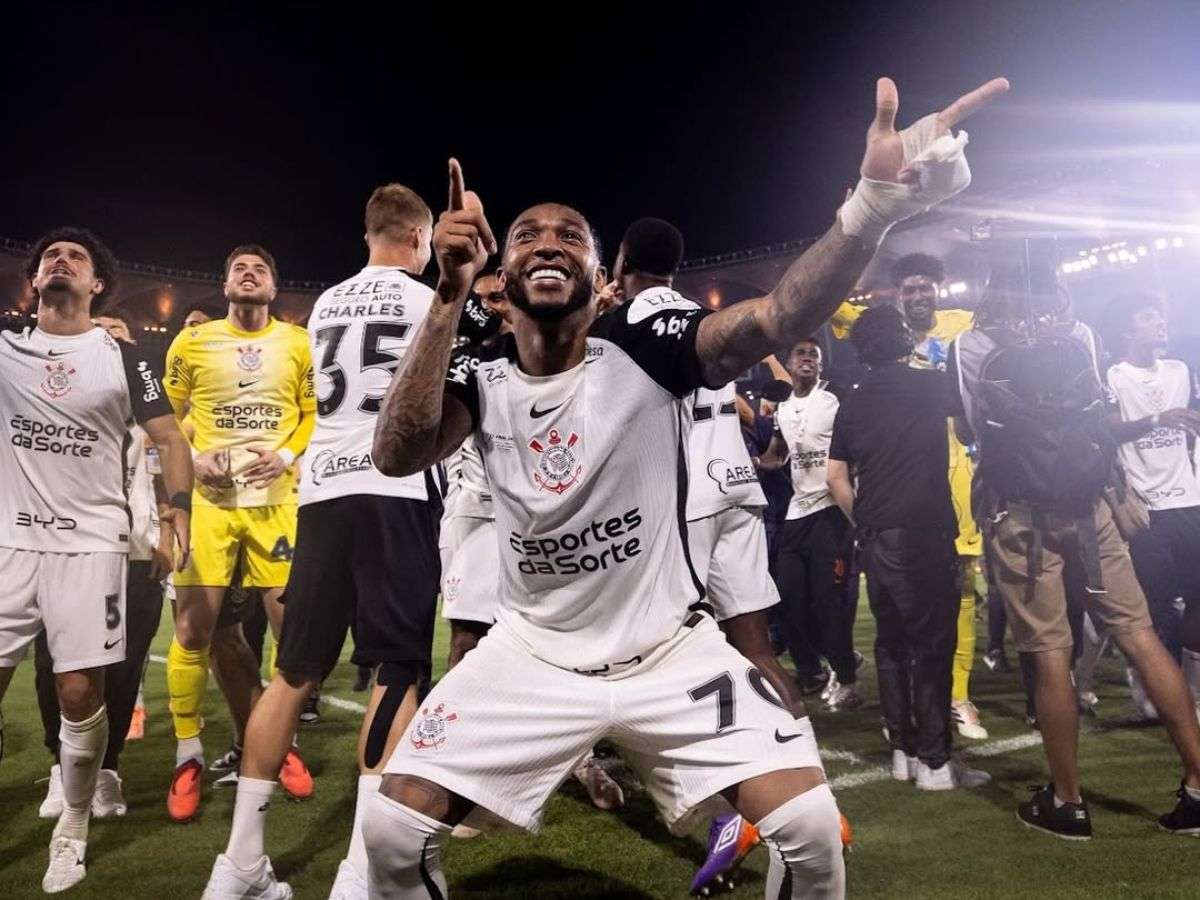 "Brujo" Martínez y Corinthians campeones de la Copa Brasil