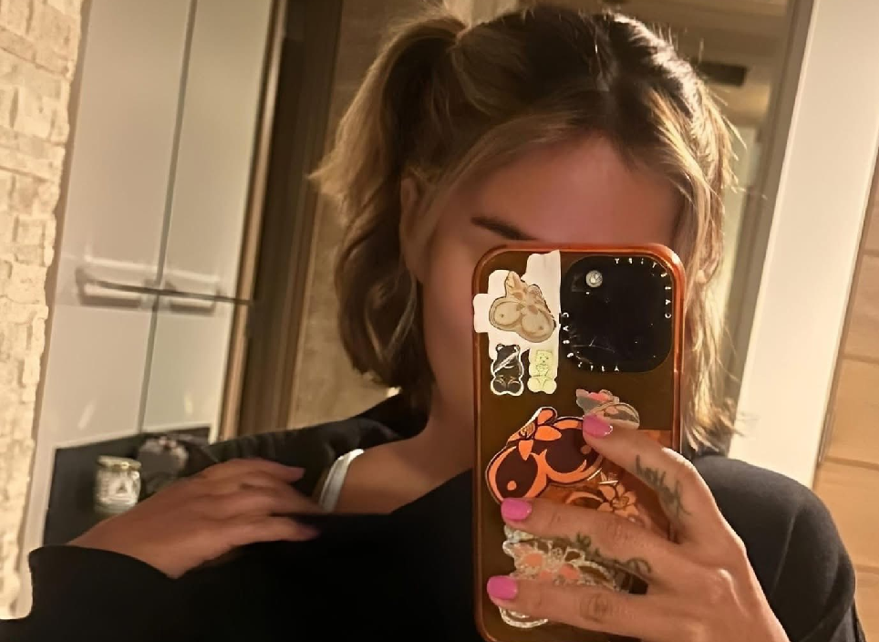 Inesperado y radical cambio de look de Karol G sorprende a sus fanáticos