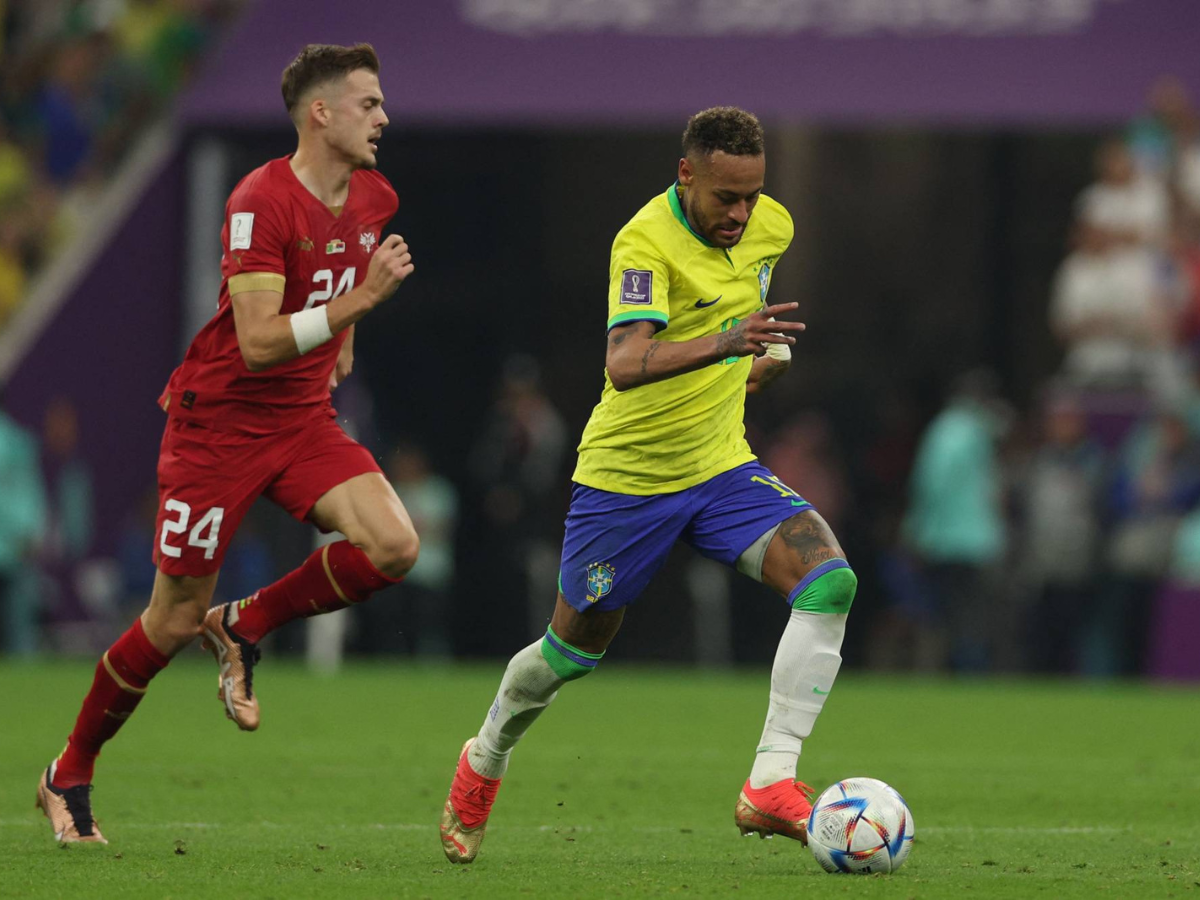 Neymar Jr. vuelve a pasar por el quirófano