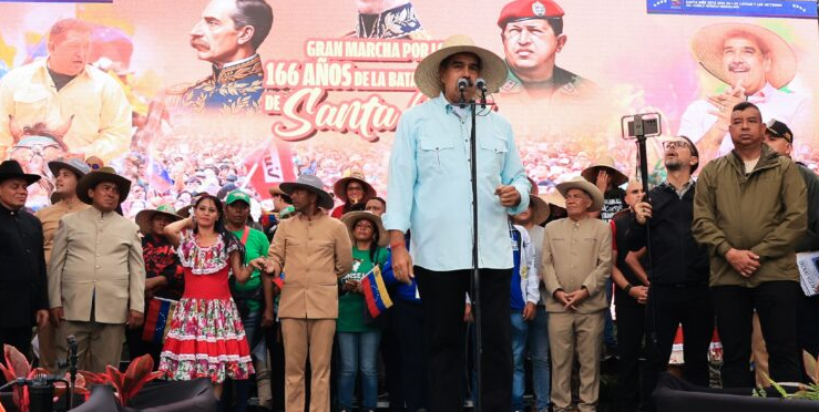 Nicolas Maduro baila al ritmo de "don't worry be happy" y dice que los venezolanos están preparados para defender la patria