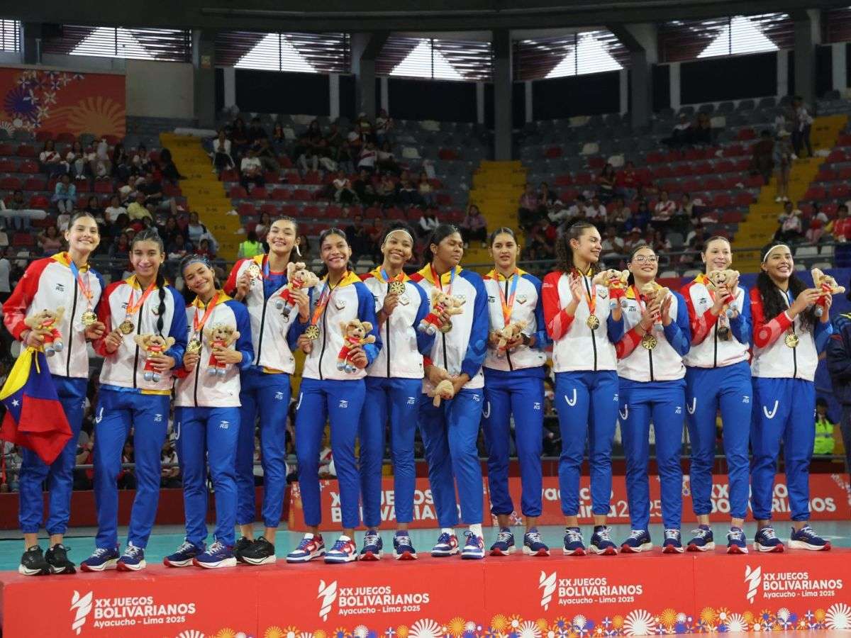 Voleibol femenino se consagró en lo más alto del podio