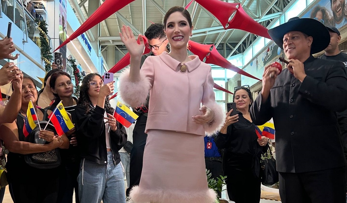 Así fue el emotivo recibimiento a Stephany Abasali tras el Miss Universo