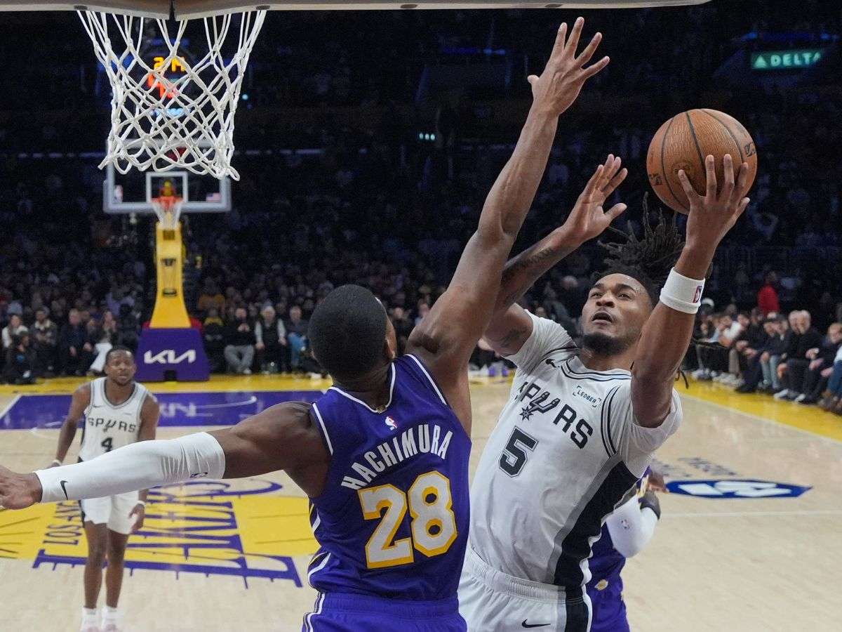 Spurs apaga los sueños de Lakers en la Copa NBA