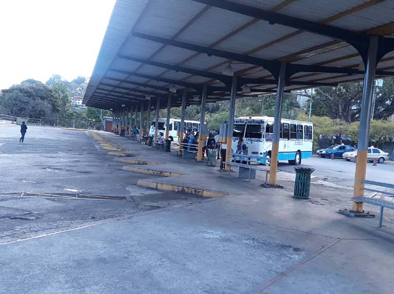 Remodelan terminal terrestre de Los Lagos en Los Teques
