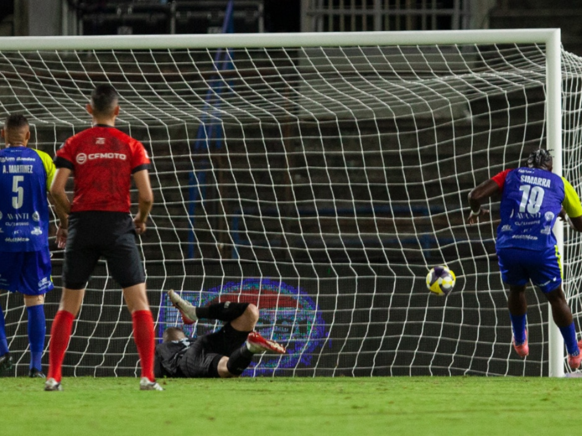 UCV y Carabobo empataron en el partido de ida de la final