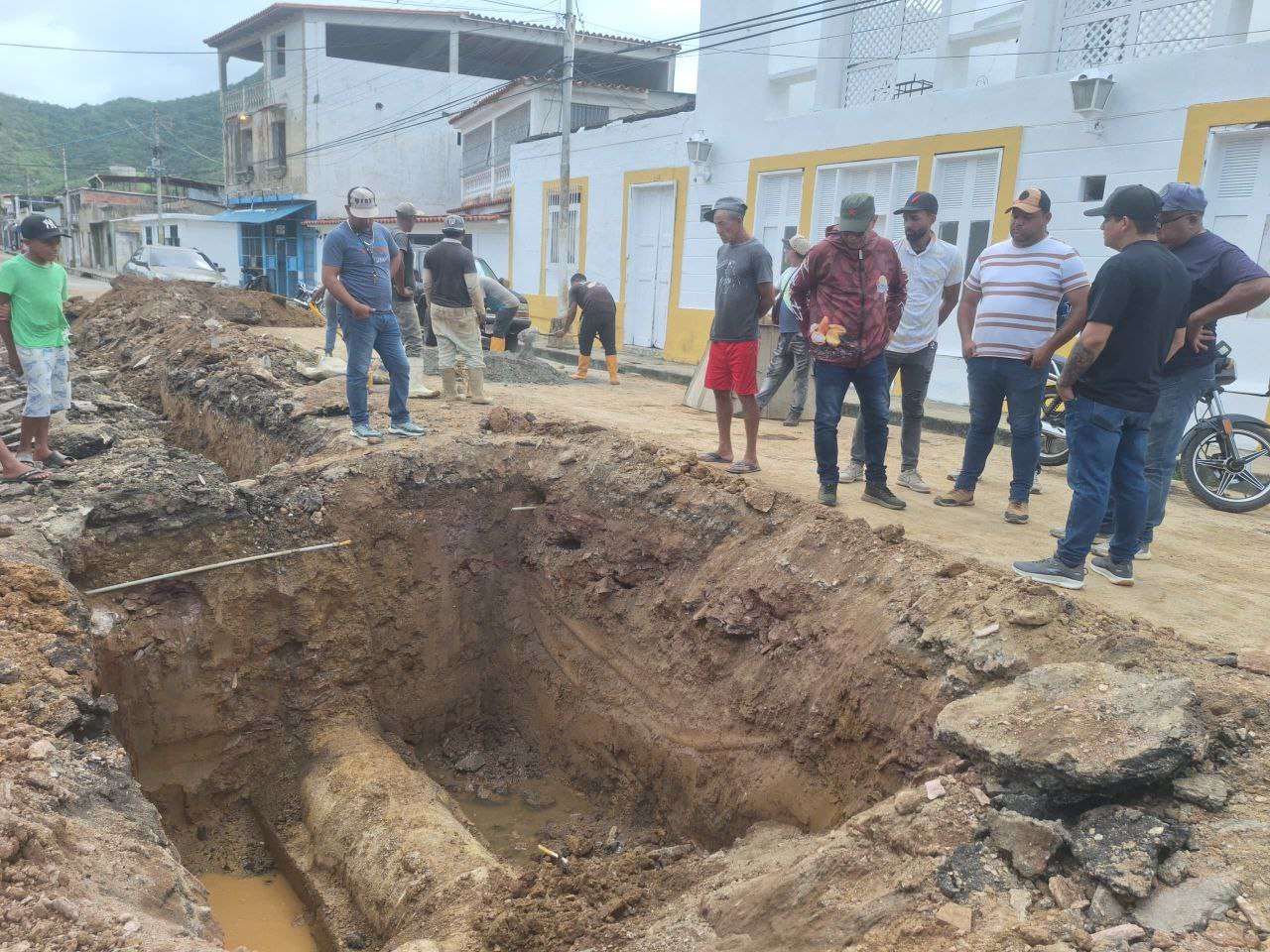 Recuperan la red de aguas servidas en Río Caribe