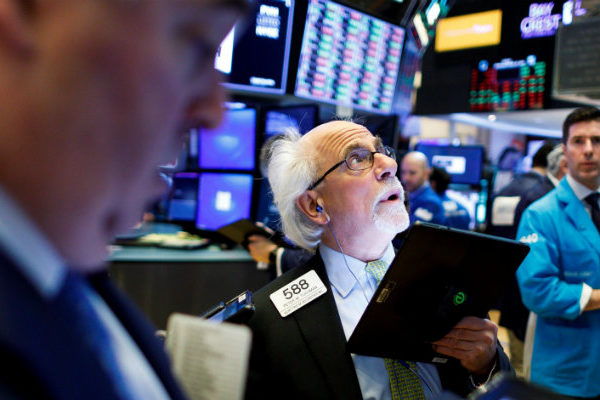 Wall Street cerró con pérdidas arrastrado por las empresas tecnológicas