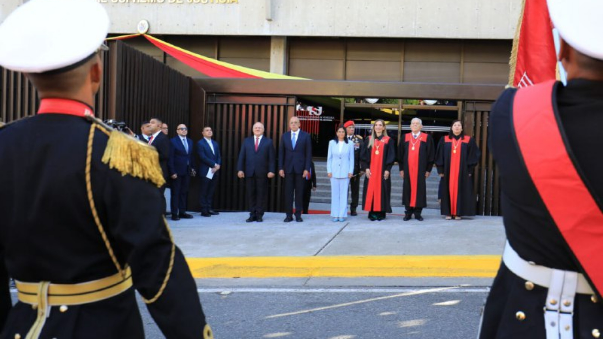 Presidenta Rodríguez anunció una Amnistía General y cambio de uso de El Helicoide
