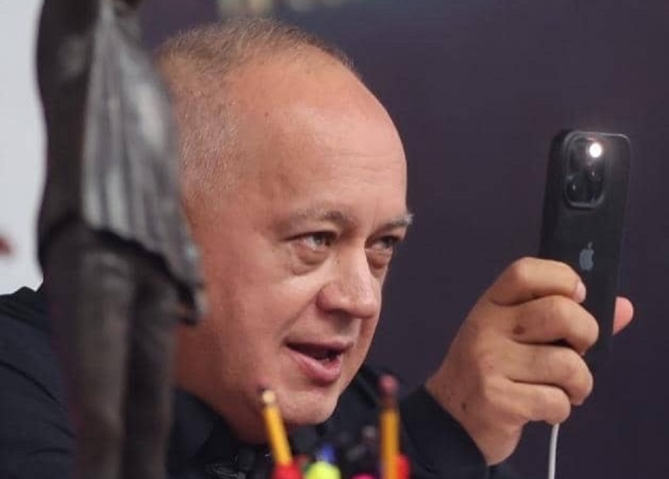 Diosdado Cabello advierte a los EEUU que no los podrán dividir