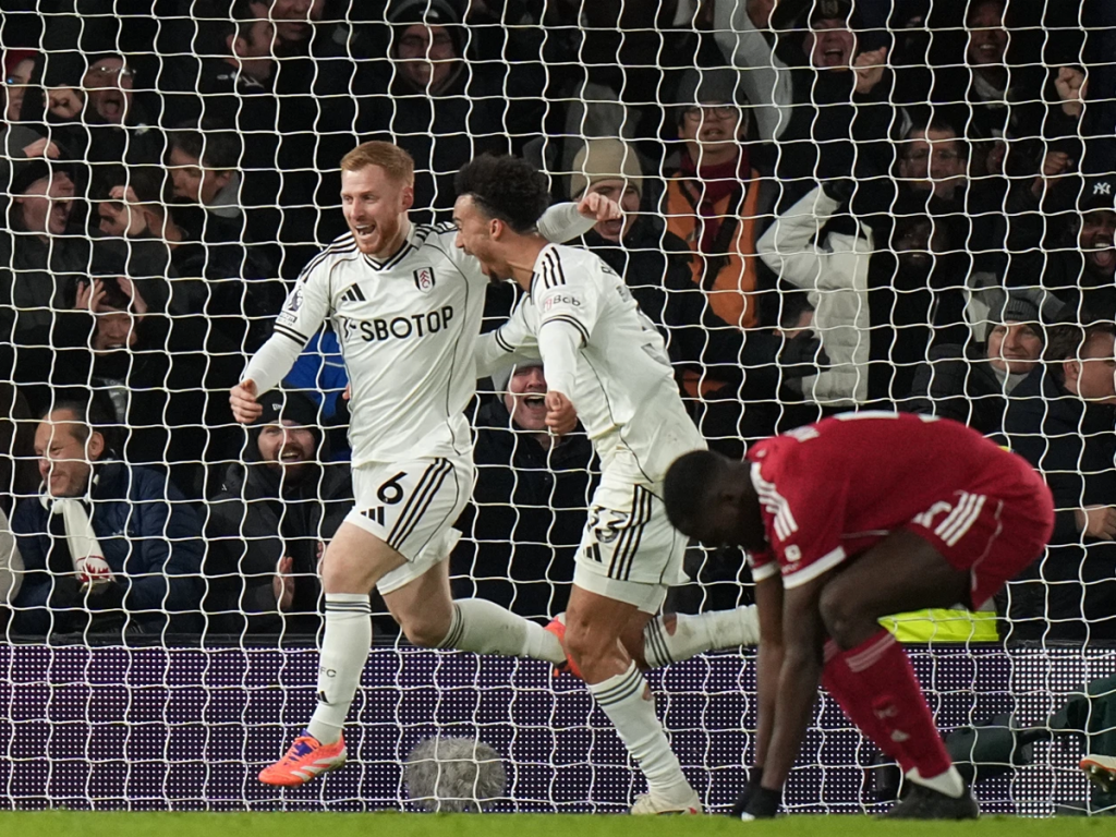 Fulham y Liverpool empataron en Craven Cottage