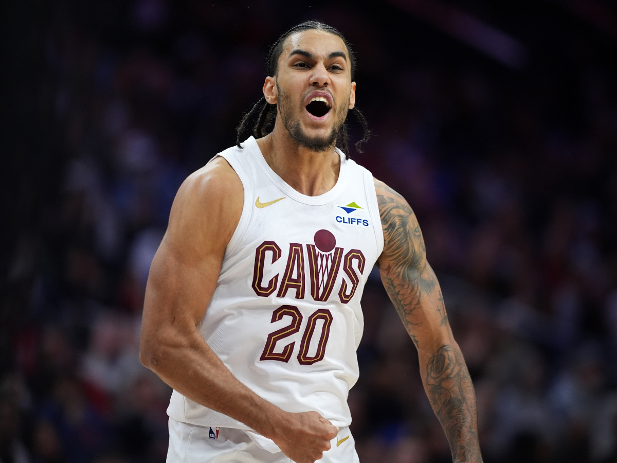 Jaylon Tyson con autoridad impulsa victoria de los Cavs