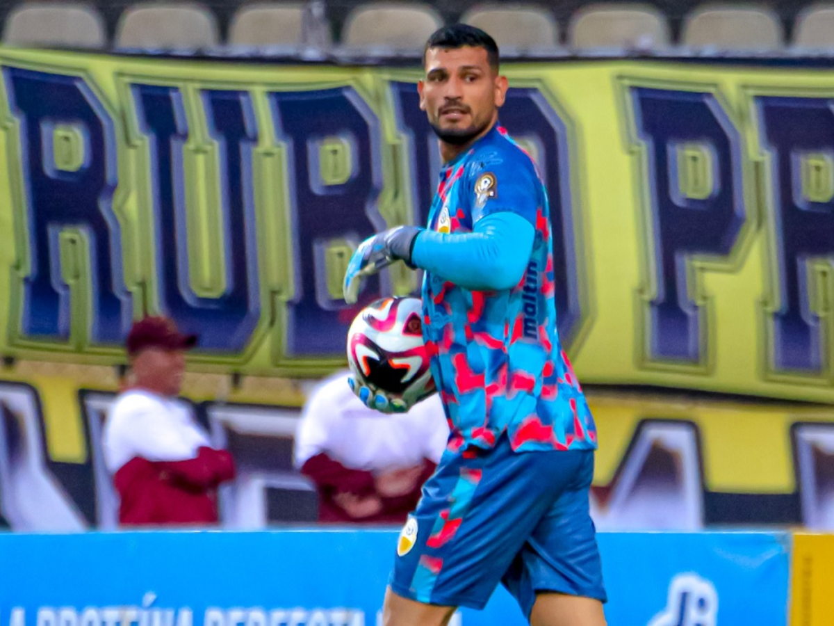 Jesús Camargo renueva contrato con Deportivo Táchira