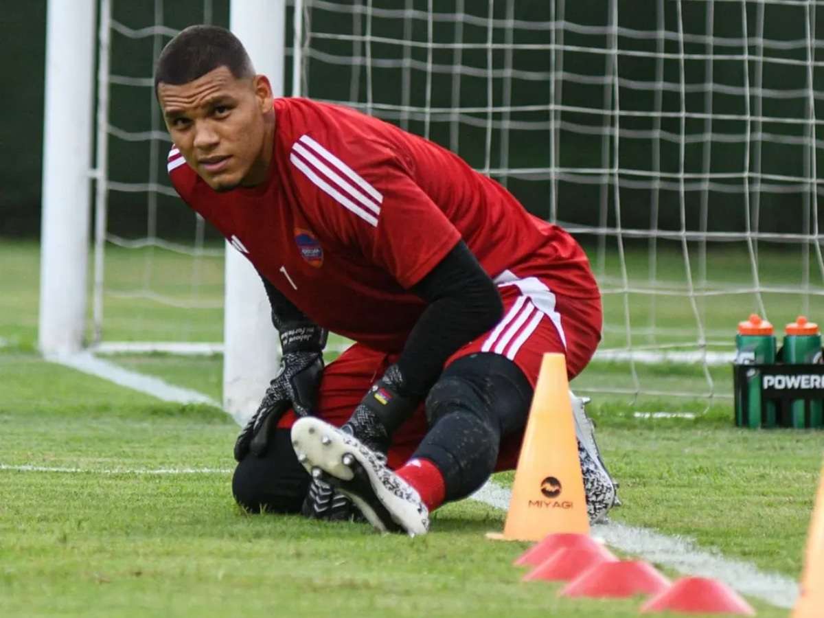 Academia Pto. Cabello se pone a tono en su sede deportiva