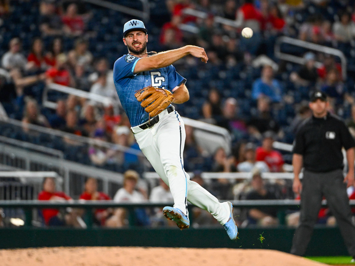 Yankees alcanzan acuerdo de Liga Menor con Paul DeJong