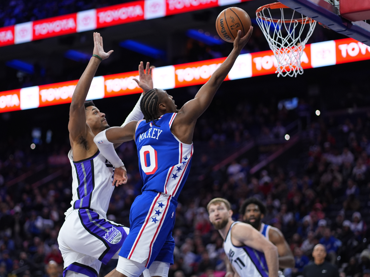 Maxey y Embiid impulsaron la victoria de los 76ers
