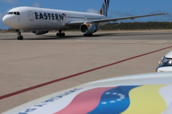 Llegaron a Venezuela 182 migrantes en un vuelo de repatriación desde EEUU (vuelo 102)