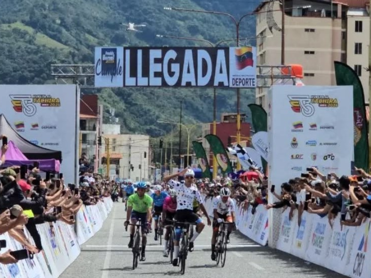 Brandon Rojas liquidó a pura potencia