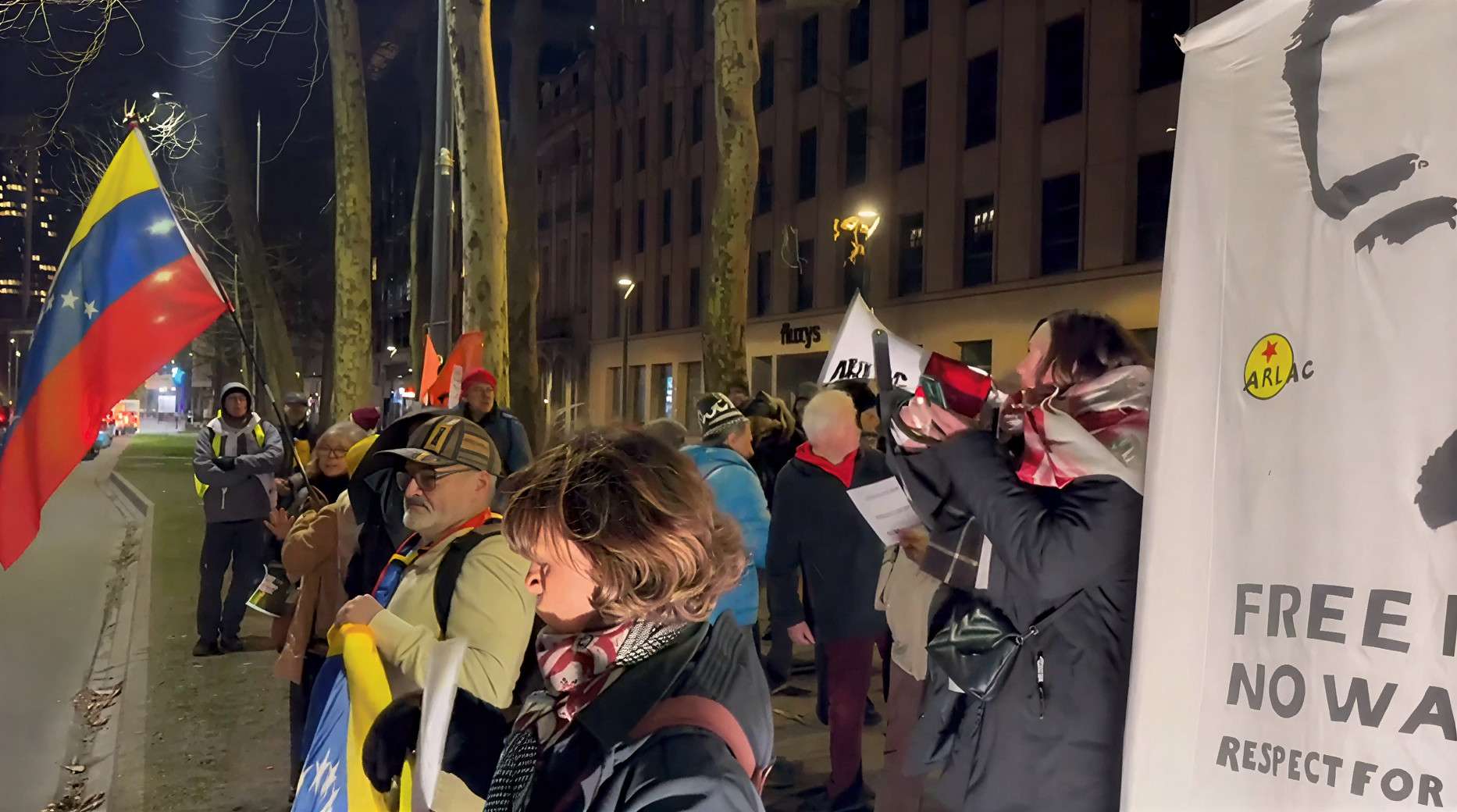 Exigen en Bruselas libertad de la pareja presidencial