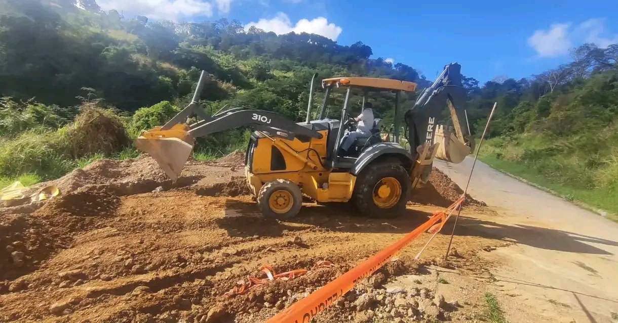 Corrigen fallas de borde en Mirador de Caiza en Charallave
