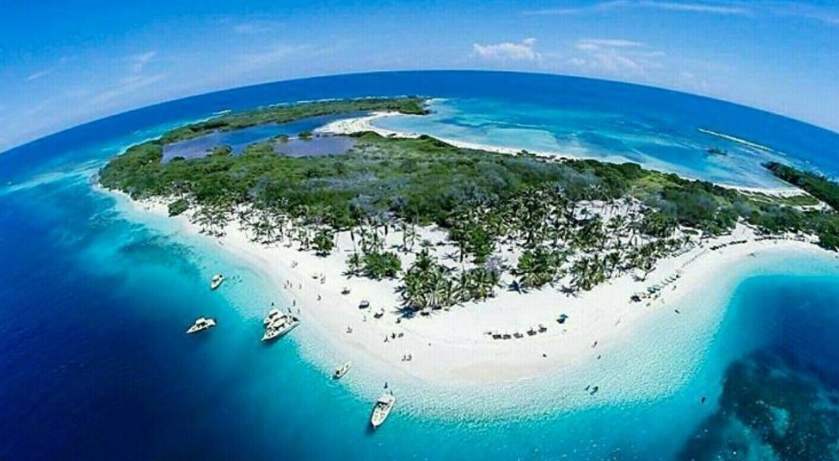 Ministra Daniella Cabello desmiente que se necesite estar registrado en una App para visitar Morrocoy