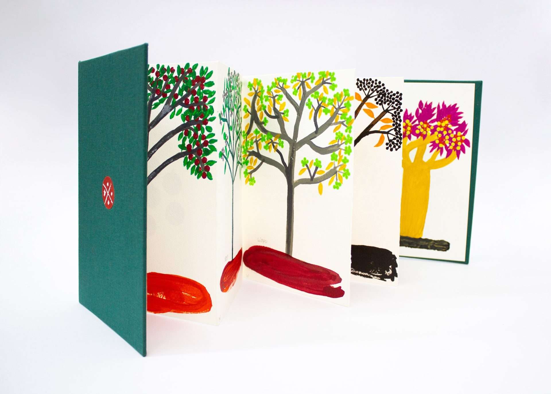 Artista yanomami expone su cosmogonía