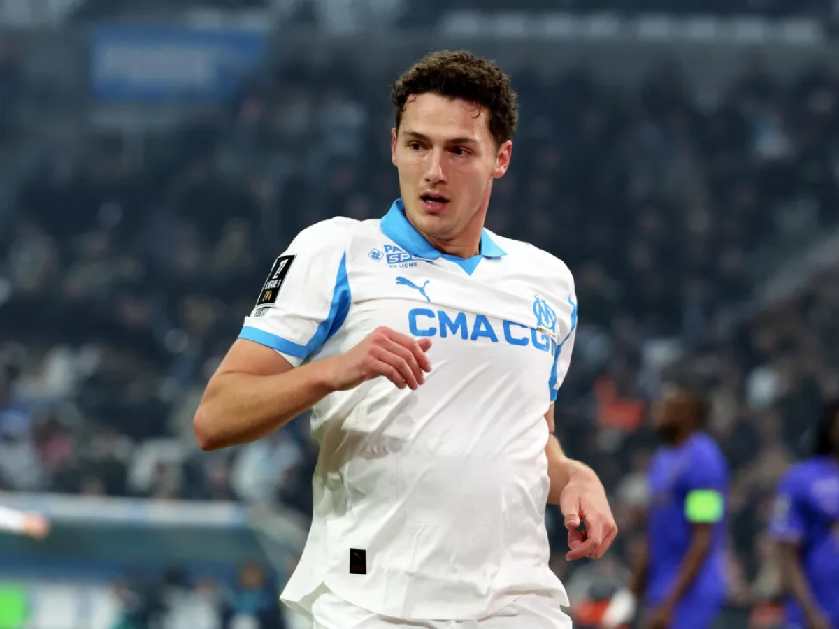 Pavard cerca de llegar al Borussia Dorthmund