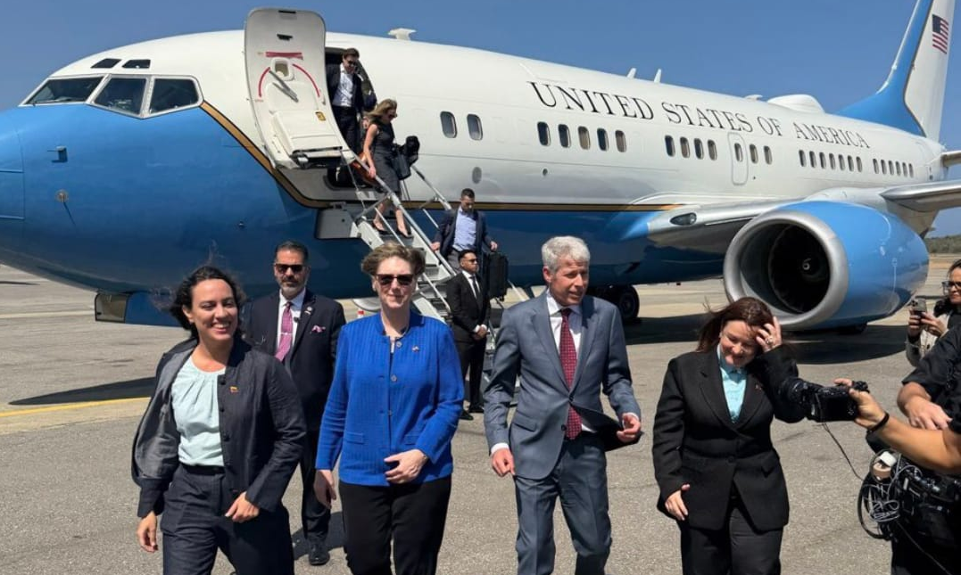 El secretario de Energía de EEUU Chris Wright aterriza en Maiquetía en visita oficial de alto nivel