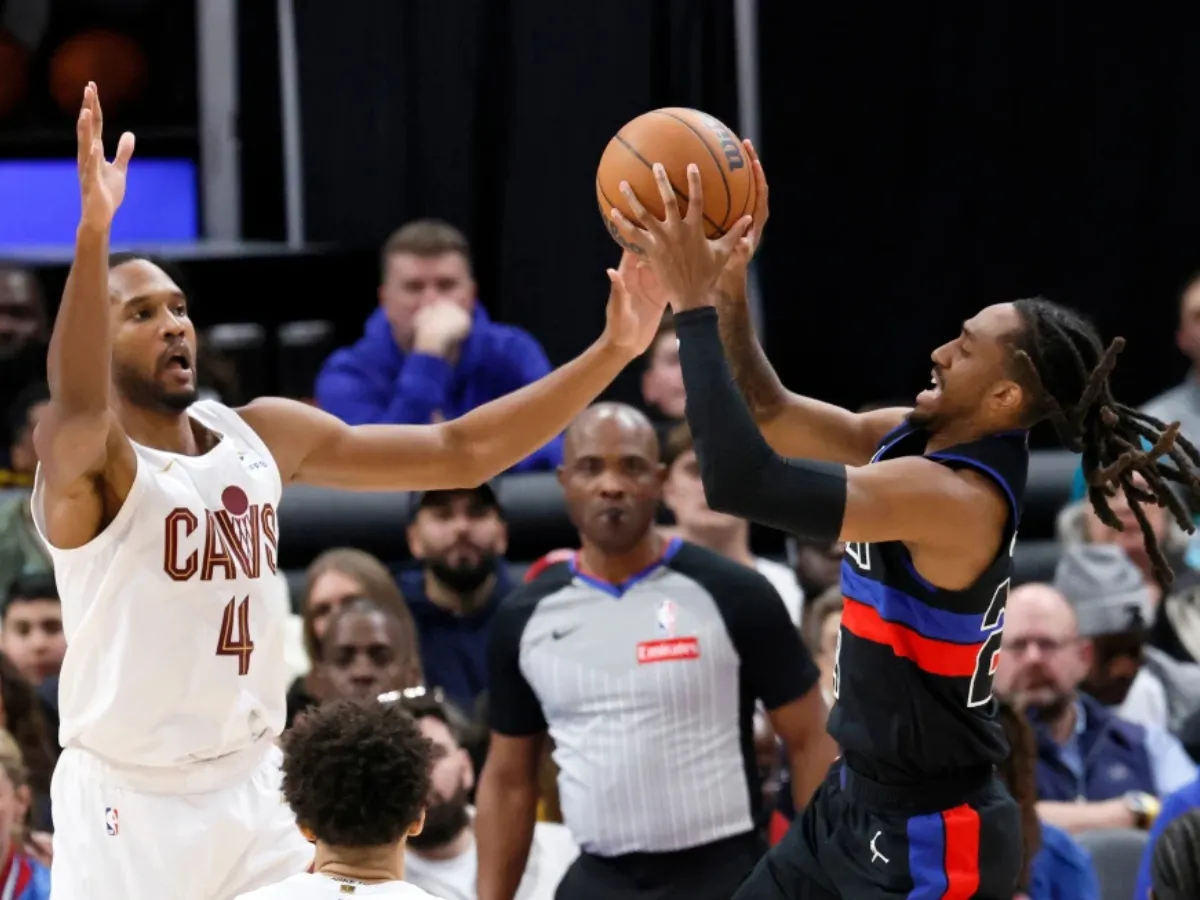 Los Pistons mantienen su dominio en la conferencia