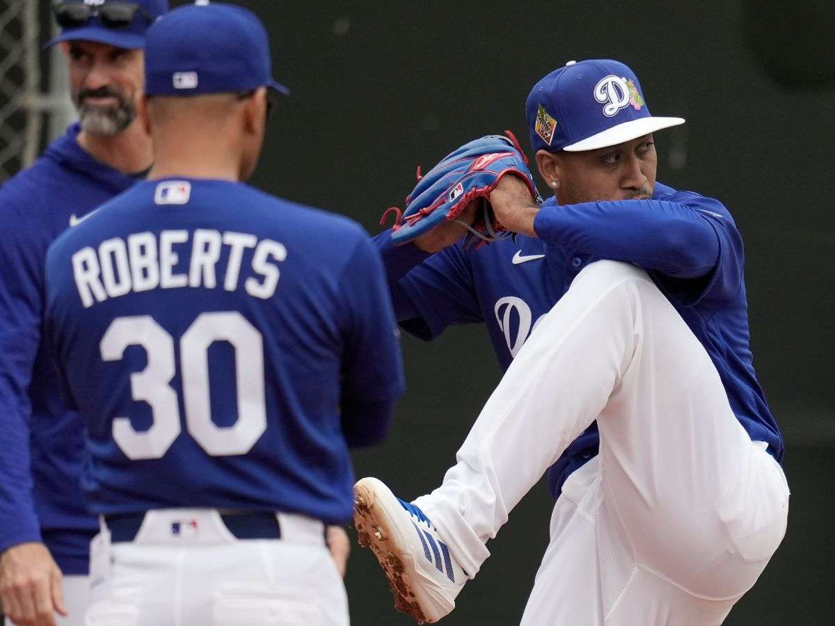 Edwin Díaz explica las razones por las que firmó con los Dodgers
